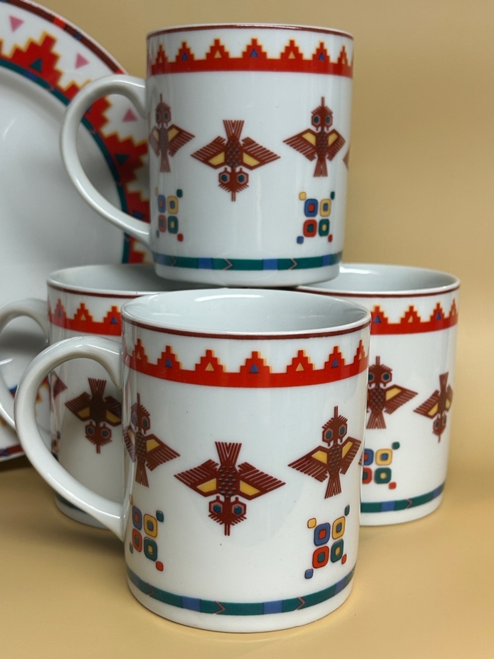 Kopin Fine Porcelain Aztek Indonésie Dinnerware set of 8 pcs - Picture 7 of 7